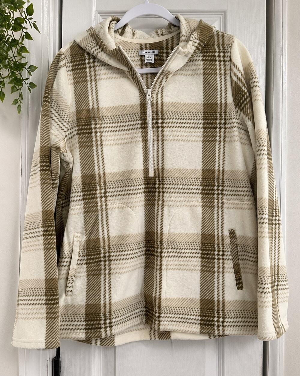 O'Neill Plaid Fleece Pullover Women’s M Hooded 1/4 Zip Cream Brown EUC